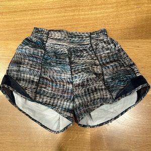 Lululemon shorts!